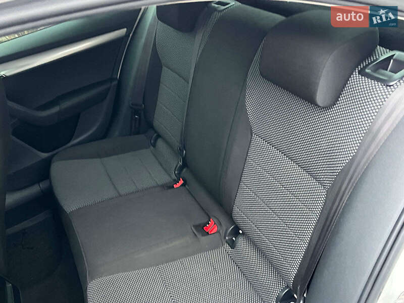 Лифтбек Skoda Octavia 2013 в Киеве фото 11 Лифтбек Skoda Octavia 2013 в Киеве