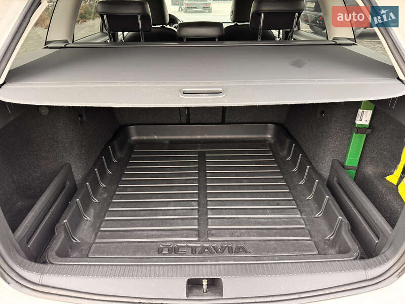 Универсал Skoda Octavia 2019 в Луцке