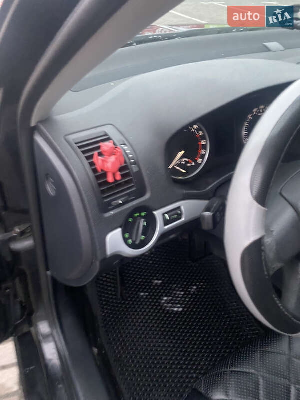 Универсал Skoda Octavia 2009 в Ивано-Франковске фото 9 Универсал Skoda Octavia 2009 в Ивано-Франковске