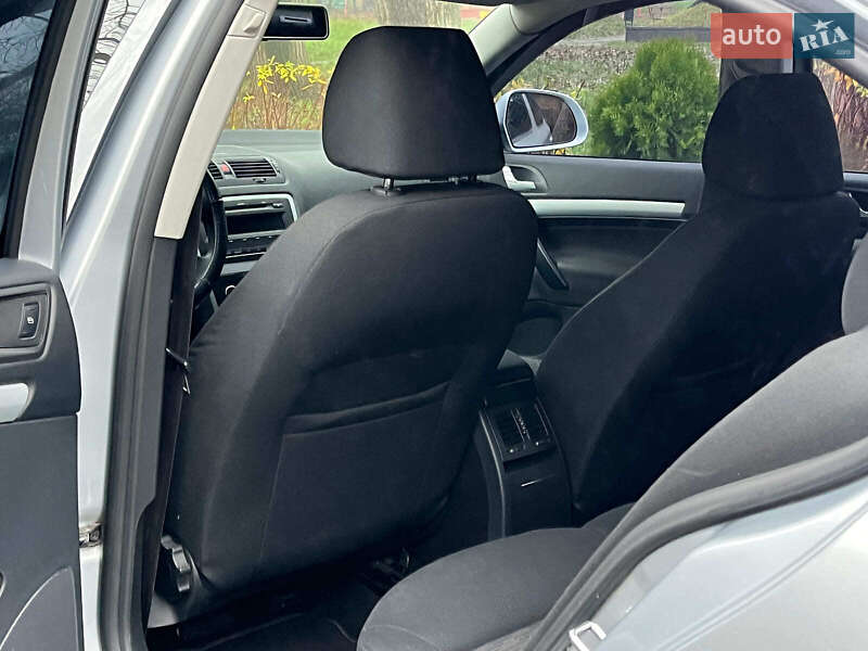 Лифтбек Skoda Octavia 2011 в Киеве