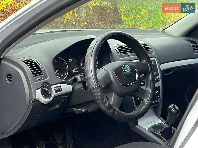 Лифтбек Skoda Octavia 2011 в Киеве