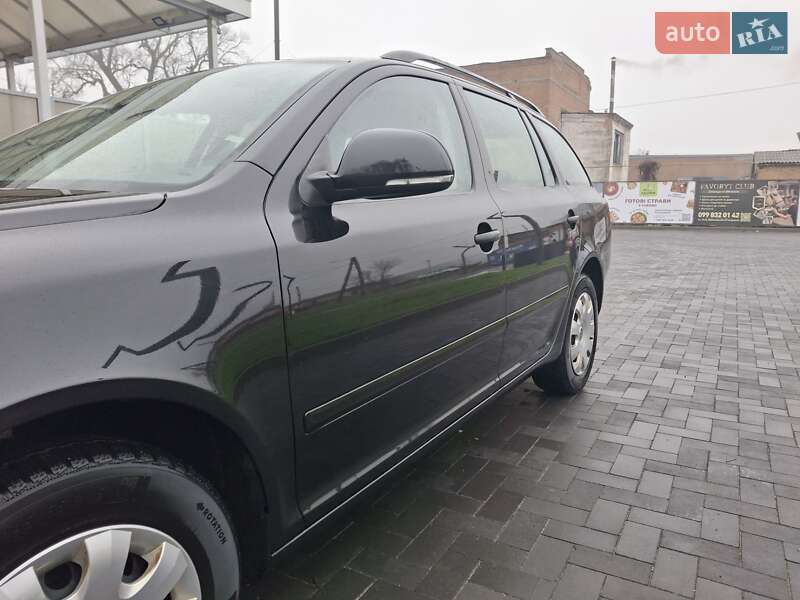 Універсал Skoda Octavia 2011 в Лубнах