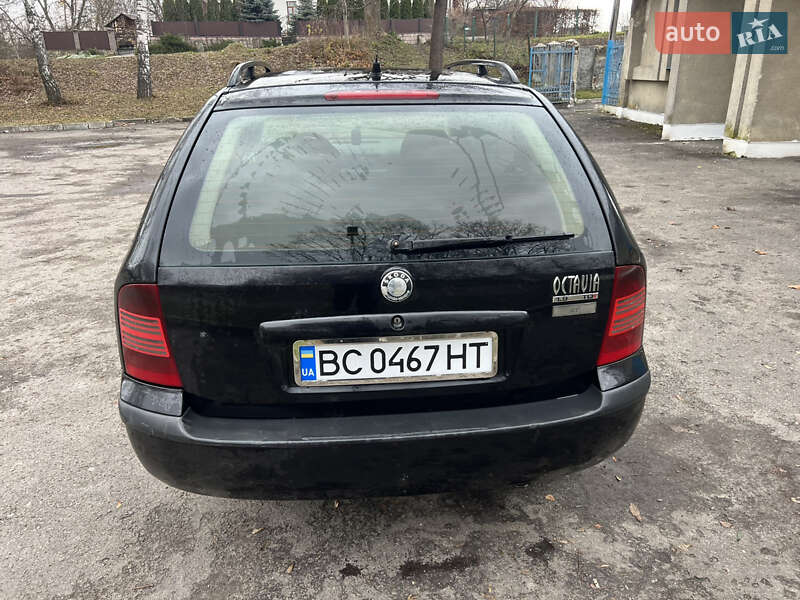 Універсал Skoda Octavia 2003 в Золочеві