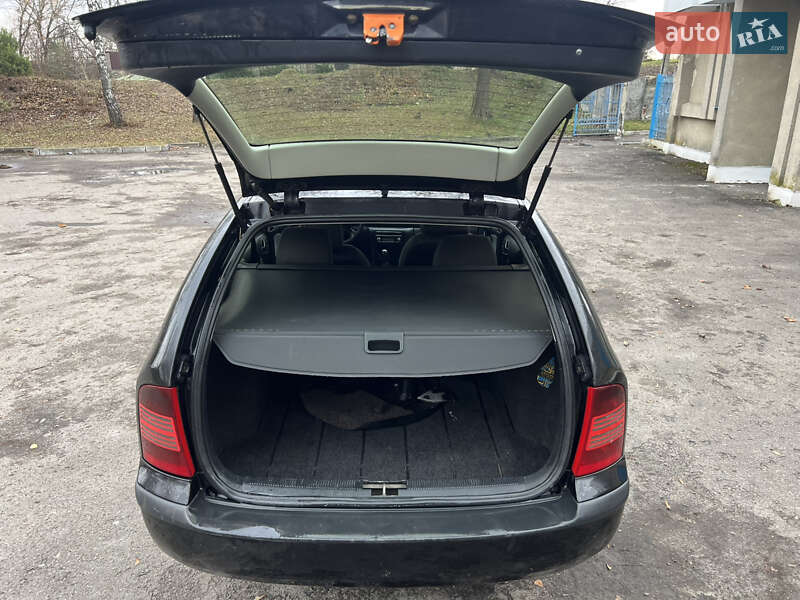 Універсал Skoda Octavia 2003 в Золочеві