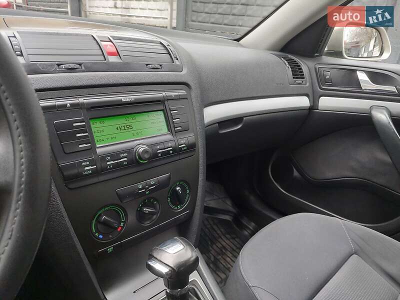 Ліфтбек Skoda Octavia 2005 в Львові