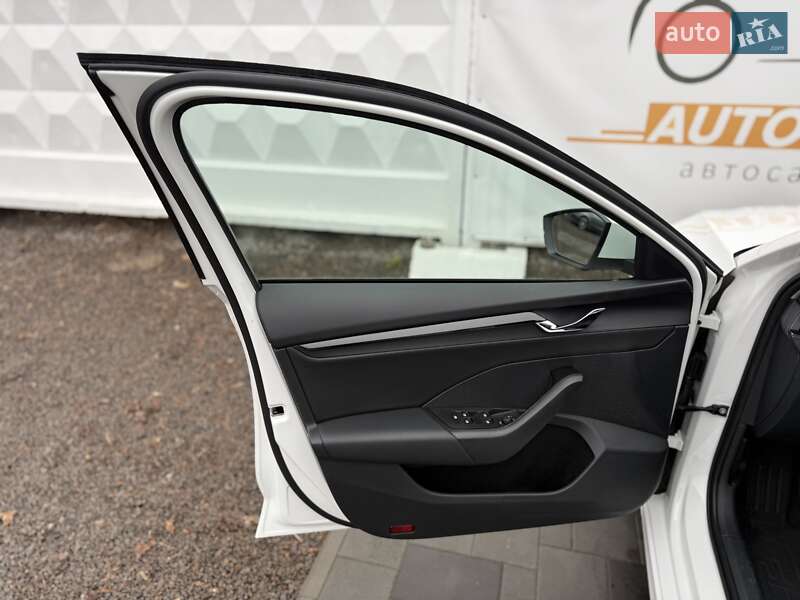 Ліфтбек Skoda Octavia 2022 в Києві