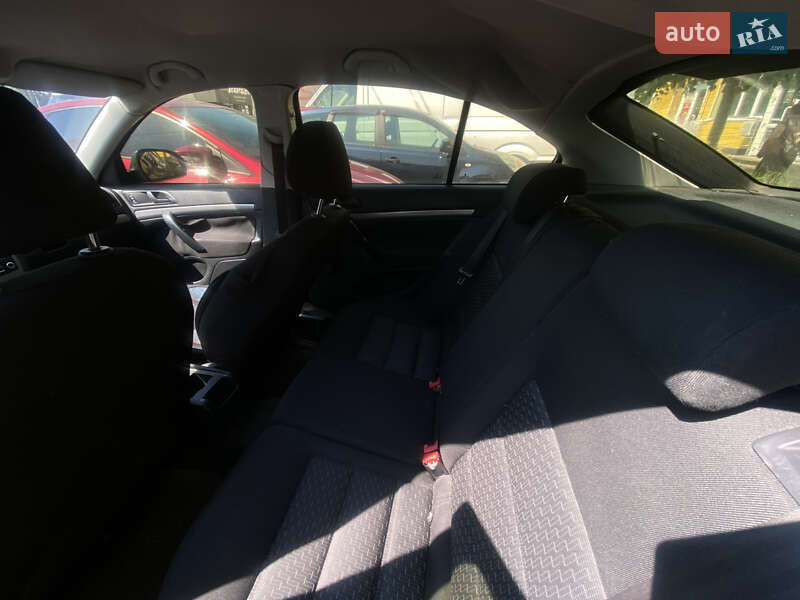 Лифтбек Skoda Octavia 2012 в Киеве