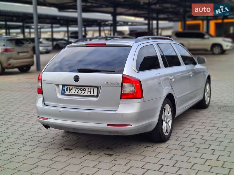 Універсал Skoda Octavia 2013 в Житомирі