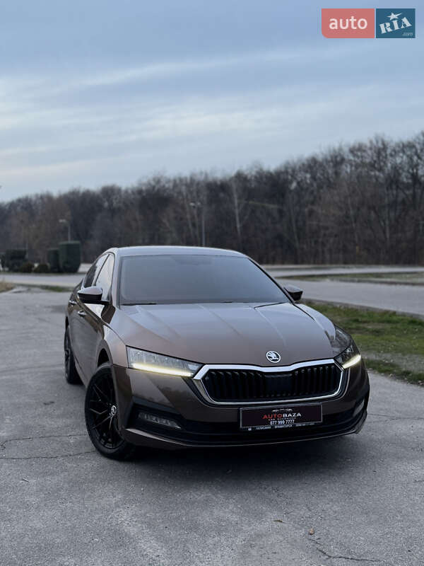 Лифтбек Skoda Octavia 2020 в Днепре