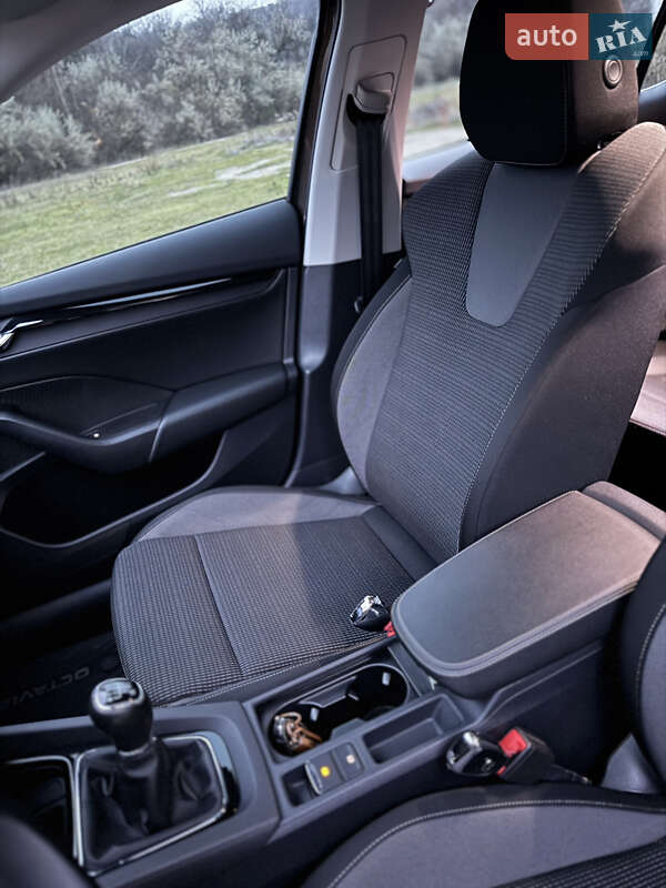 Лифтбек Skoda Octavia 2020 в Днепре