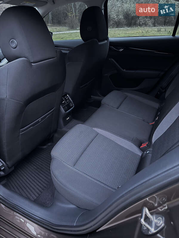 Лифтбек Skoda Octavia 2020 в Днепре