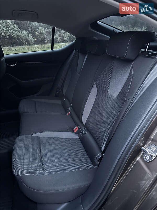 Лифтбек Skoda Octavia 2020 в Днепре