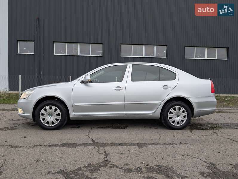 Ліфтбек Skoda Octavia 2010 в Луцьку