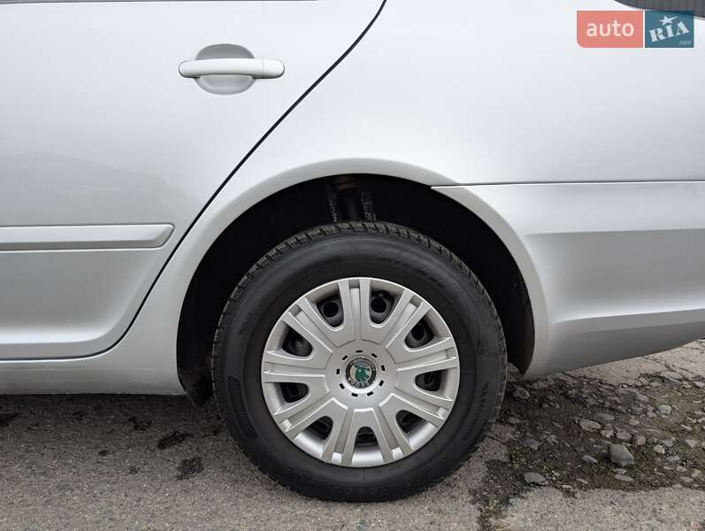 Ліфтбек Skoda Octavia 2010 в Луцьку