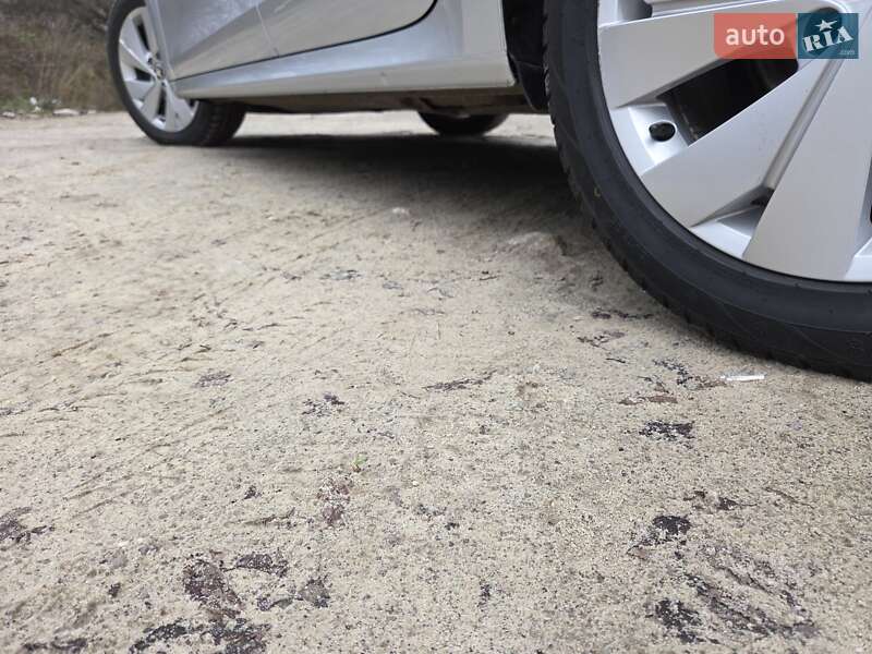 Універсал Skoda Octavia 2020 в Дніпрі