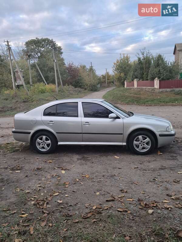 Лифтбек Skoda Octavia 2002 в Виннице