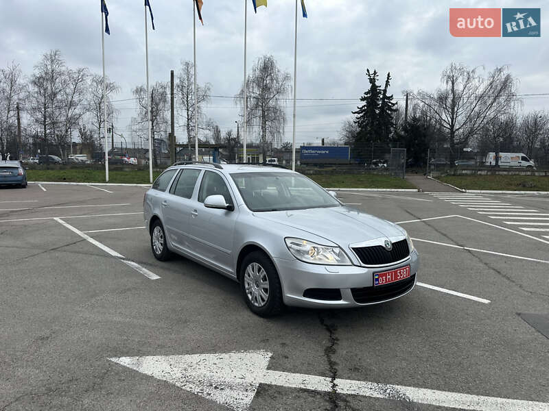 Универсал Skoda Octavia 2009 в Житомире