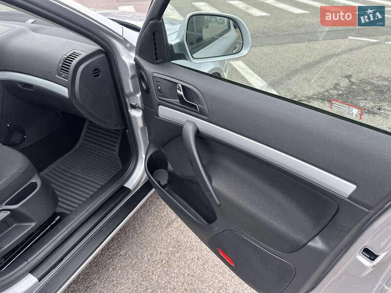 Универсал Skoda Octavia 2009 в Житомире