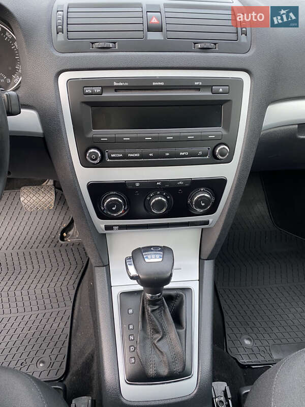 Універсал Skoda Octavia 2010 в Рівному