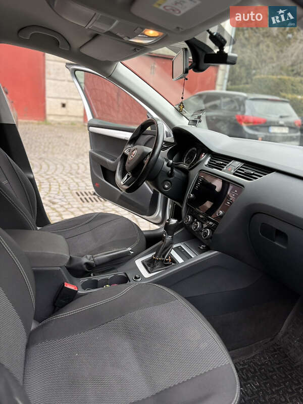 Лифтбек Skoda Octavia 2019 в Львове