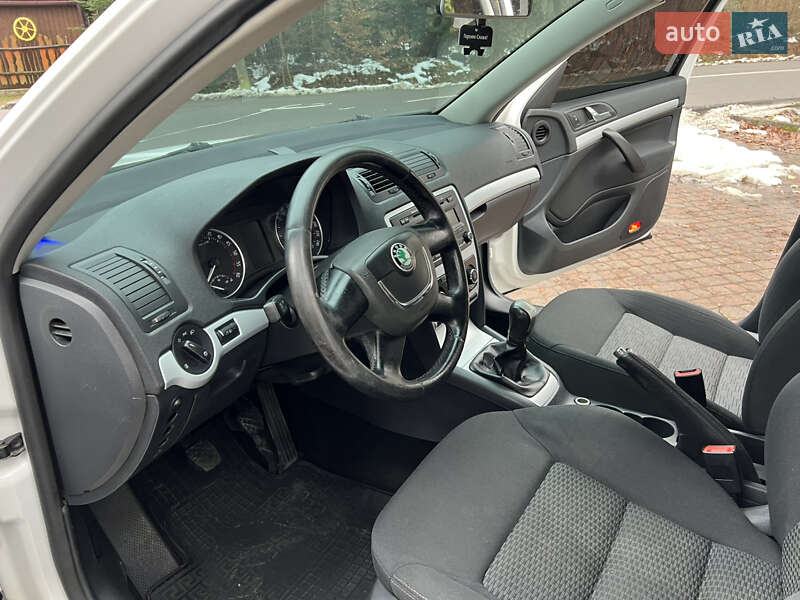 Универсал Skoda Octavia 2010 в Трускавце фото 46 Универсал Skoda Octavia 2010 в Трускавце
