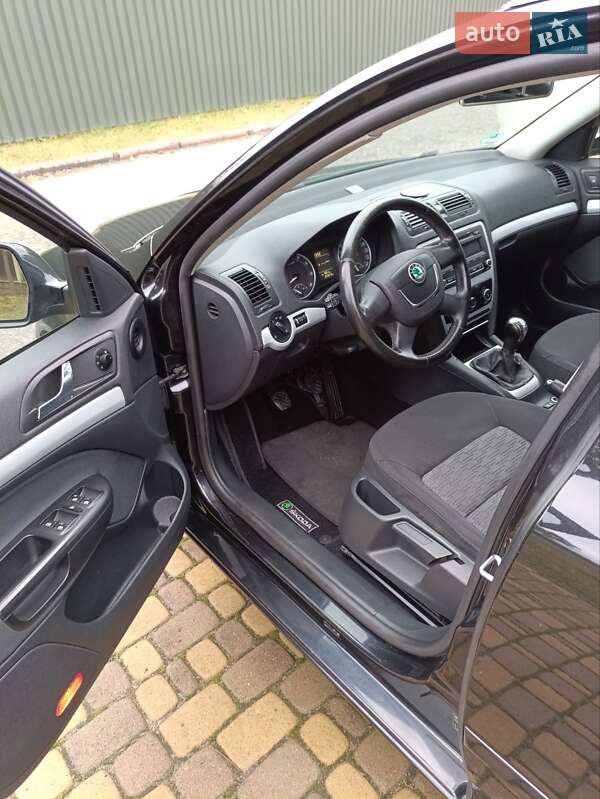 Універсал Skoda Octavia 2010 в Києві фото 11 Універсал Skoda Octavia 2010 в Києві