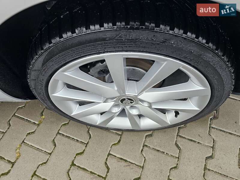 Универсал Skoda Octavia 2016 в Виннице