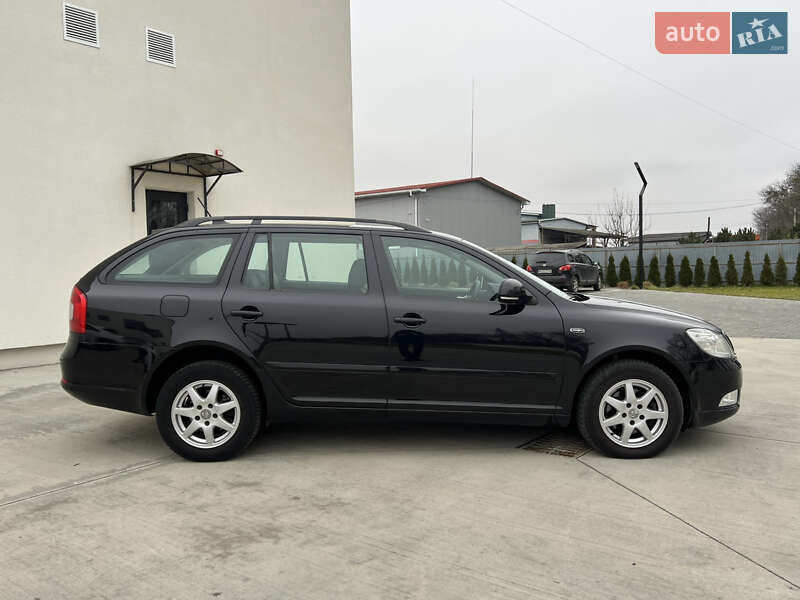 Универсал Skoda Octavia 2010 в Луцке