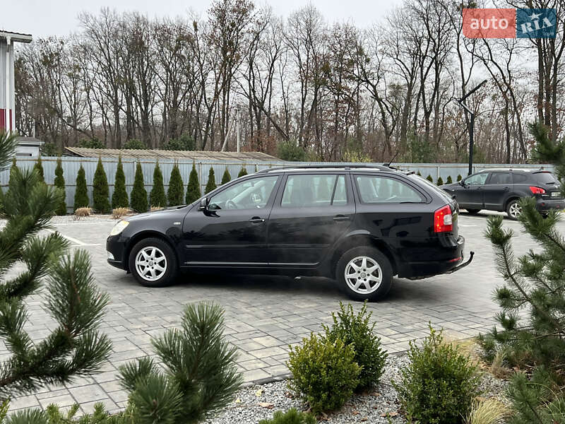 Универсал Skoda Octavia 2010 в Луцке