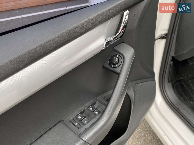 Лифтбек Skoda Octavia 2015 в Киеве фото 26 Лифтбек Skoda Octavia 2015 в Киеве