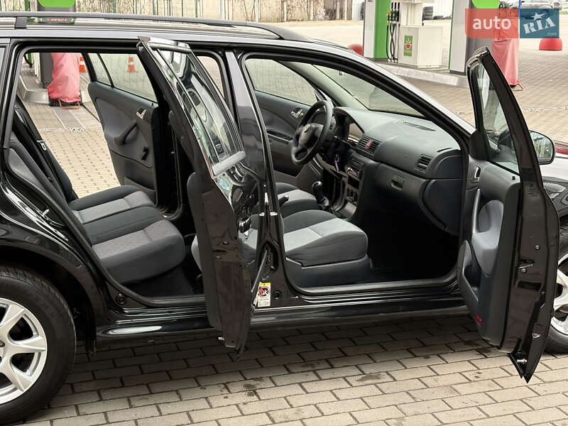 Универсал Skoda Octavia 2009 в Житомире