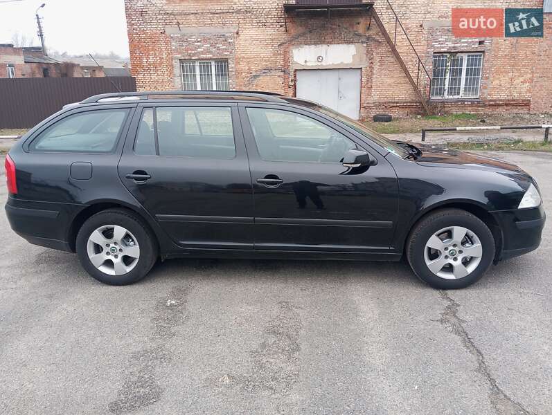 Универсал Skoda Octavia 2009 в Чернигове