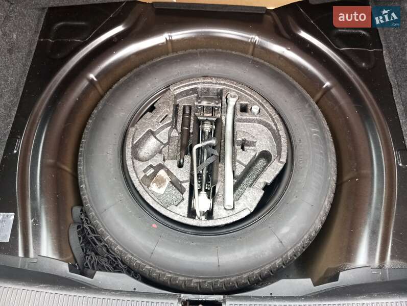 Универсал Skoda Octavia 2009 в Чернигове