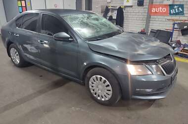 Лифтбек Skoda Octavia 2017 в Днепре