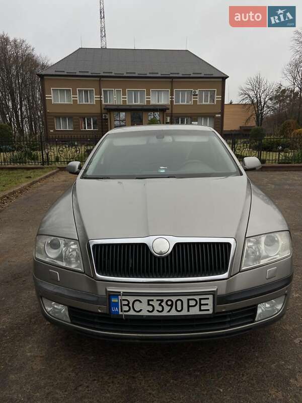 Лифтбек Skoda Octavia 2008 в Дубно