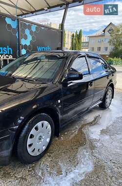 Универсал Skoda Octavia 2001 в Надворной