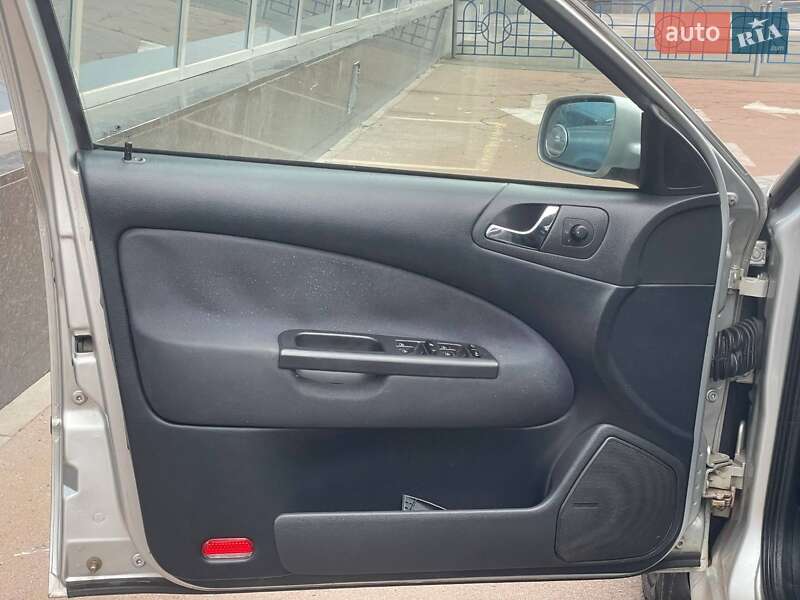 Универсал Skoda Octavia 2004 в Киеве фото 13 Универсал Skoda Octavia 2004 в Киеве