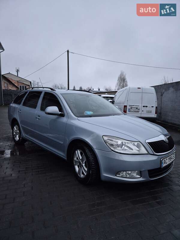 Универсал Skoda Octavia 2010 в Киверцах