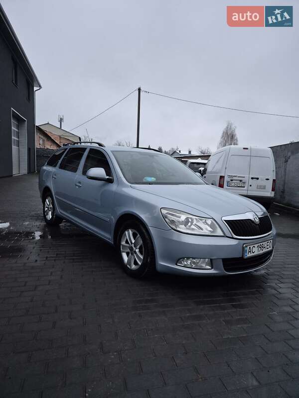 Универсал Skoda Octavia 2010 в Киверцах