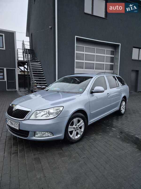 Универсал Skoda Octavia 2010 в Киверцах