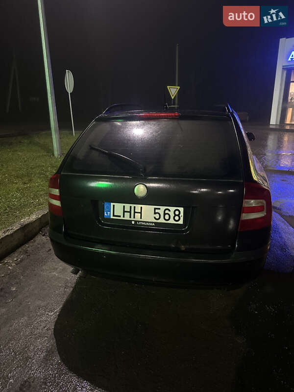 Универсал Skoda Octavia 2005 в Сатанове