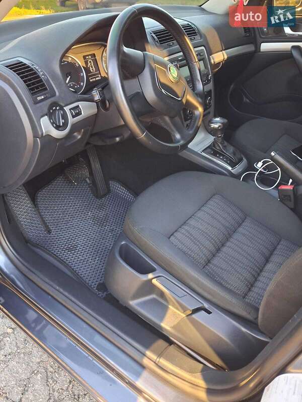 Лифтбек Skoda Octavia 2009 в Кривом Роге