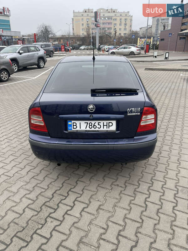 Лифтбек Skoda Octavia 2003 в Полтаве