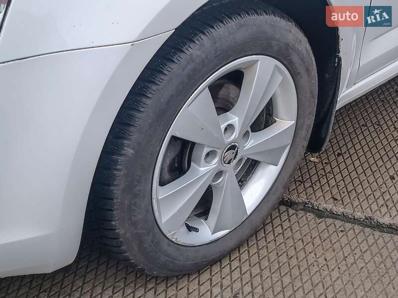 Универсал Skoda Octavia 2014 в Харькове фото 7 Универсал Skoda Octavia 2014 в Харькове