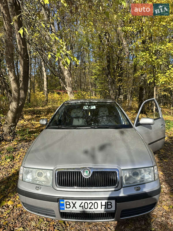 Лифтбек Skoda Octavia 2003 в Хмельницком