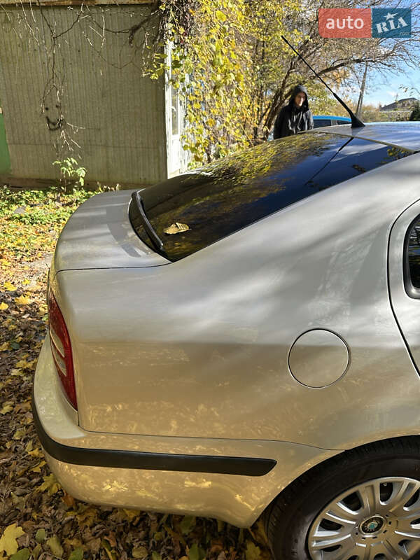 Лифтбек Skoda Octavia 2003 в Хмельницком