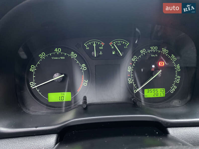 Лифтбек Skoda Octavia 2005 в Вишневом фото 12 Лифтбек Skoda Octavia 2005 в Вишневом