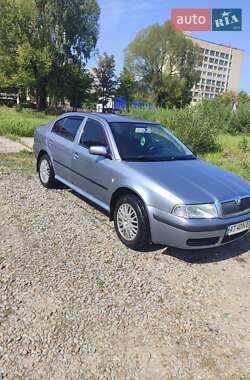 Лифтбек Skoda Octavia 2005 в Долине
