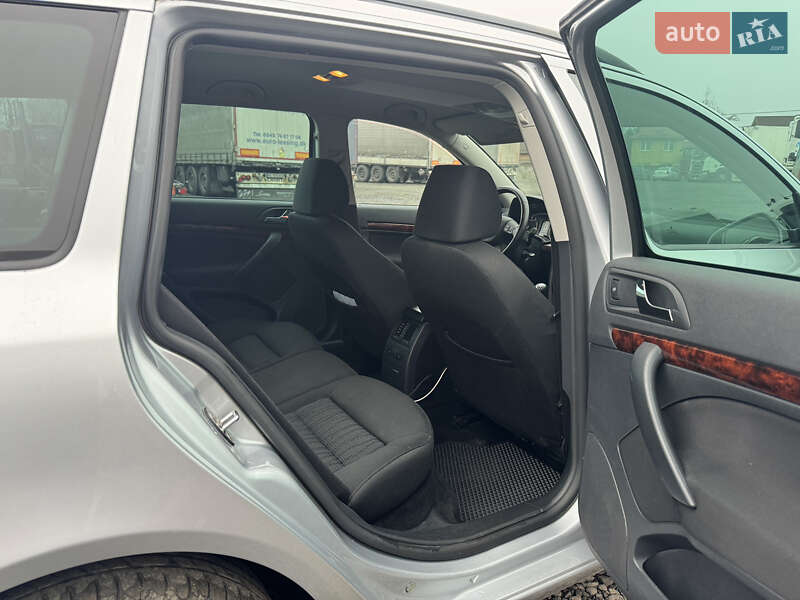 Универсал Skoda Octavia 2010 в Луцке