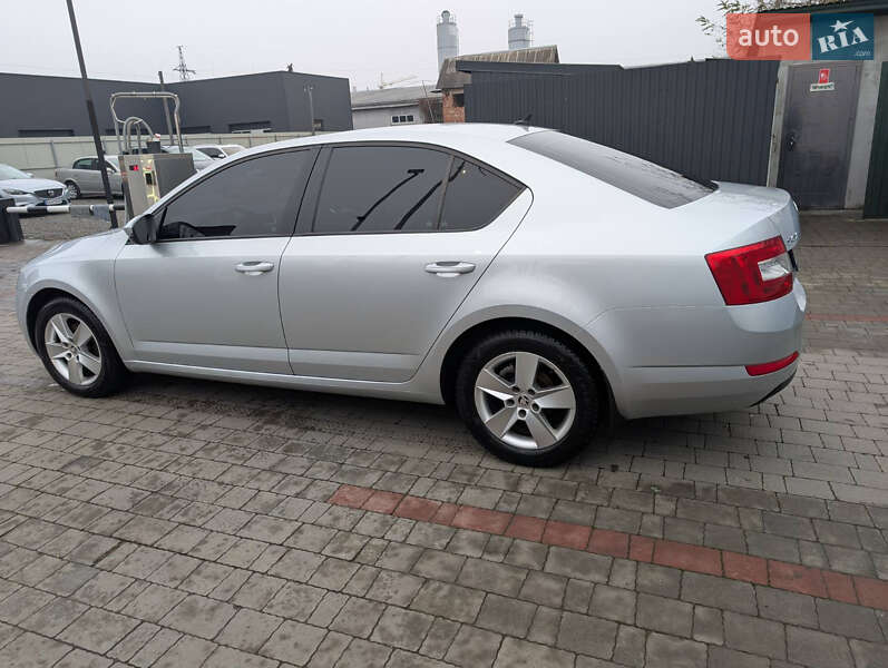 Лифтбек Skoda Octavia 2015 в Мукачево